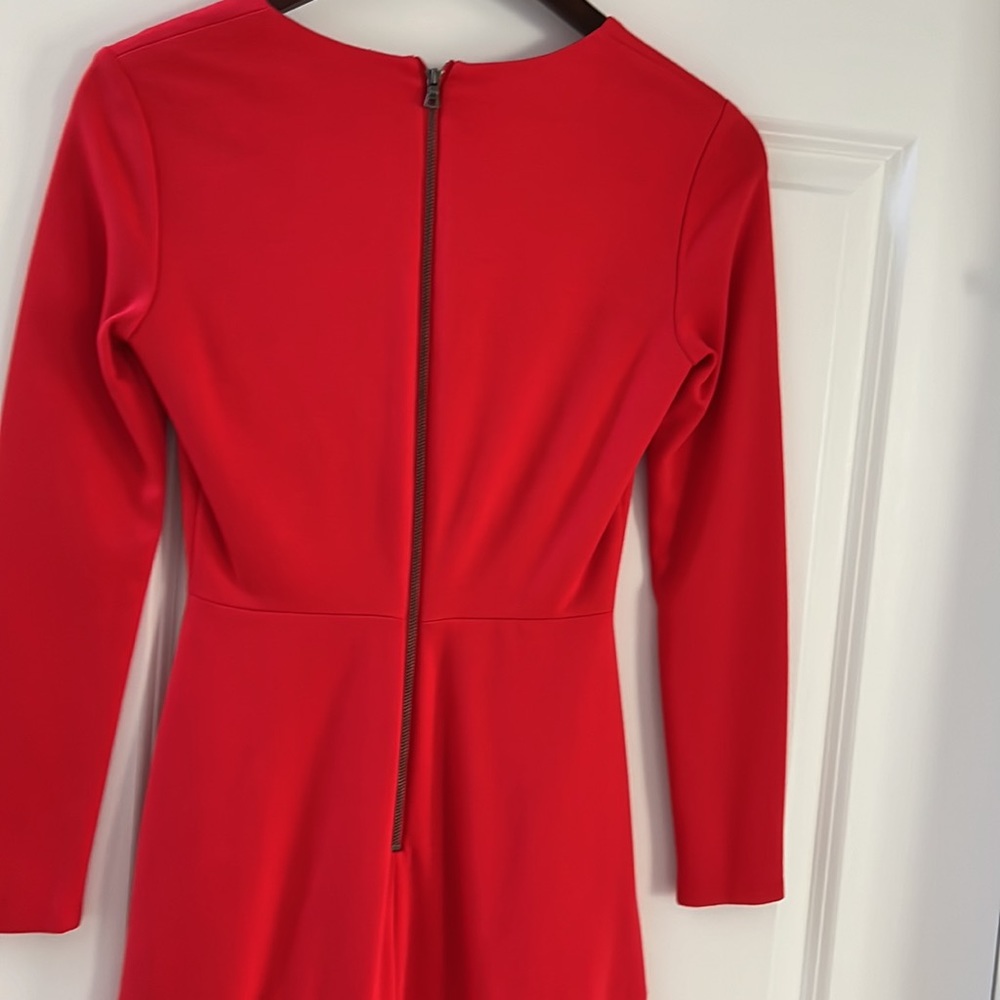 Alice + Olivia - v neck fit and flare red cocktail dress - size 0 - Picture 4 of 8
